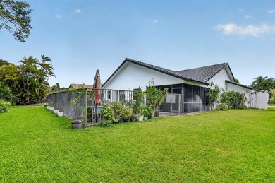 Welcome to this thoughtfully designed 3-bedroom, 2.5-bathroom - photo 49