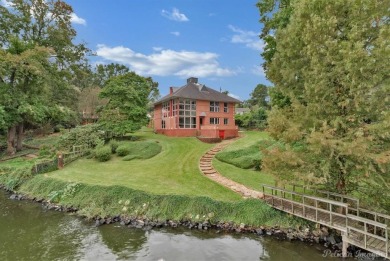 Lake Home For Sale in Shreveport, Louisiana