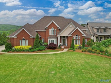 Neely Henry Lake Home For Sale in Southside Alabama