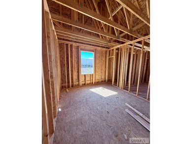Beautiful spacious custom one-level home featuring 2,580 sq ft - photo 8