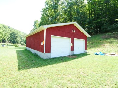 Quality home on acreage. This brick home sits on a fantastic - photo 4