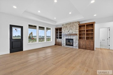 This stunning custom modern ranch style home features 4 bedrooms - photo 9