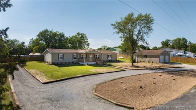 Welcome home to this beautifully remodeled 3-bed, 2-bath home in - photo 1