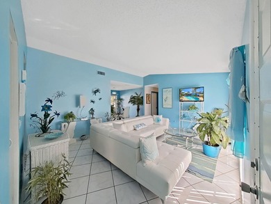 ***PRICE REDUCTION ON THIS SPECTACULAR POOL HOME*** This home - photo 12