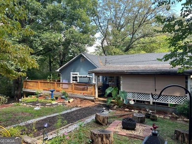 THIS PROPERTY IS ZONED MULTI-FAMILY AND CONTAINS 7 BUILDINGS - photo 2