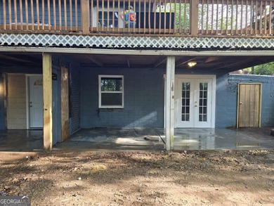 THIS PROPERTY IS ZONED MULTI-FAMILY AND CONTAINS 7 BUILDINGS - photo 9