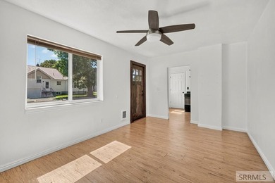 Downtown living done right! Nestled in the heart of Idaho Falls - photo 5