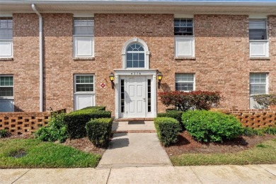 Lake Giles  Condo For Sale in Orlando Florida