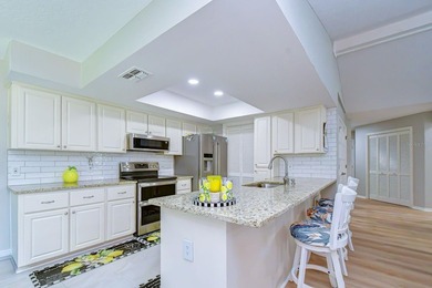 Welcome home to this beautifully maintained 3-bedroom - photo 4