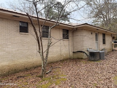 Charming single-family home situated on a beautiful country lot - photo 12