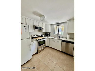 This rarely available Stones Throw villa is tucked beneath a - photo 5