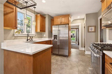 Timeless Browncroft beauty! Welcome to 29 Elmcroft Rd, a - photo 17