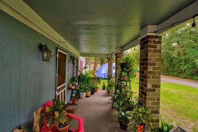 Looking for the perfect lake retreat, retirement home, or a - photo 17
