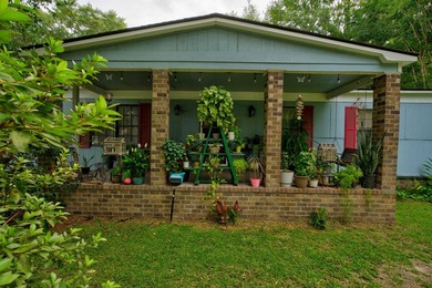 Looking for the perfect lake retreat, retirement home, or a - photo 18