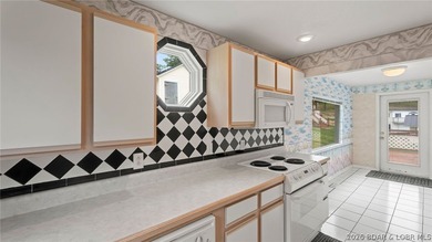 Move-in ready lakeview cabin offering 3 bedrooms, 2 baths, and - photo 9
