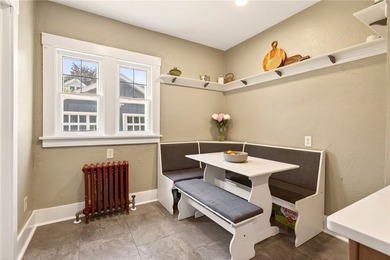Timeless Browncroft beauty! Welcome to 29 Elmcroft Rd, a - photo 19
