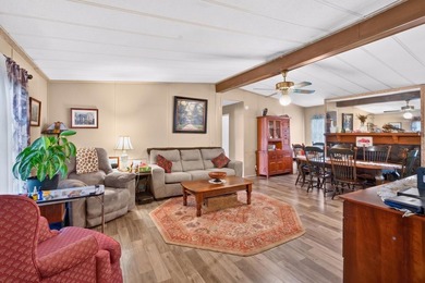 Looking for the perfect lake retreat, retirement home, or a - photo 19