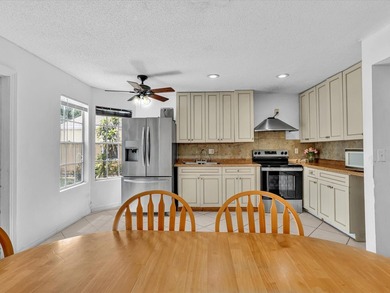 Welcome to this Beautiful 3-bedroom, 2.5-bath home tucked inside - photo 19