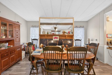 Looking for the perfect lake retreat, retirement home, or a - photo 23