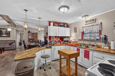 Looking for the perfect lake retreat, retirement home, or a - photo 24