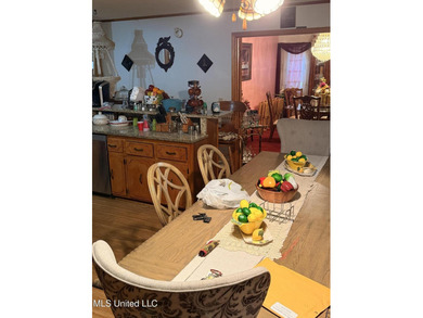 Charming single-family home situated on a beautiful country lot - photo 24