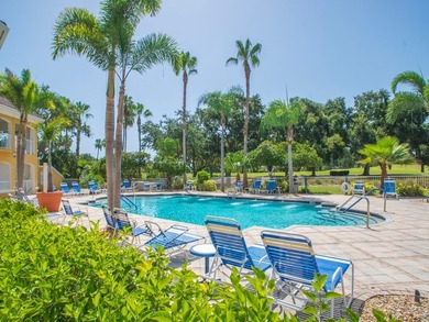 Clear blue sky light's up this 1b/1b third floor condominium! - photo 24