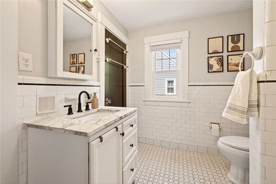 Timeless Browncroft beauty! Welcome to 29 Elmcroft Rd, a - photo 26