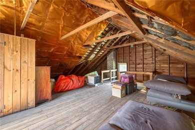 Timeless Browncroft beauty! Welcome to 29 Elmcroft Rd, a - photo 30