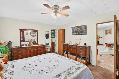 Looking for the perfect lake retreat, retirement home, or a - photo 31