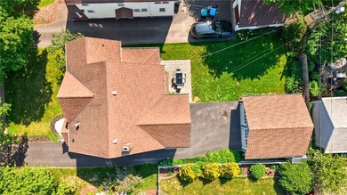Timeless Browncroft beauty! Welcome to 29 Elmcroft Rd, a - photo 38