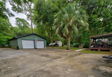 Looking for the perfect lake retreat, retirement home, or a - photo 42