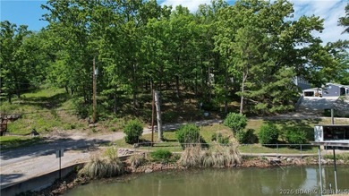 Build your dream home in Paradise Cove Resort in the heart of - photo 4