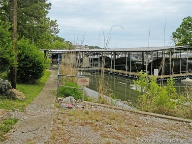 Build your dream home in Paradise Cove Resort in the heart of - photo 8