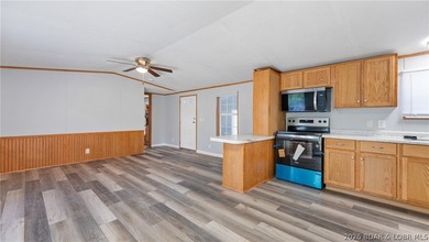 Completely refreshed and move-in ready, this beautifully - photo 3