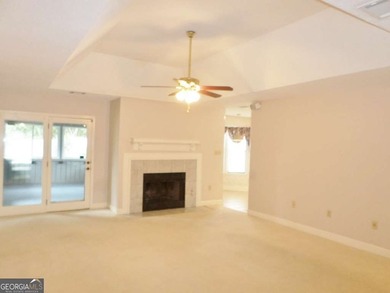 Previous buyers got *cold feet.* So now available again - photo 6
