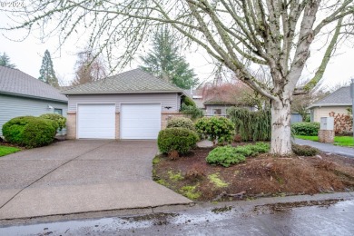 Lake Home For Sale in Wilsonville, Oregon
