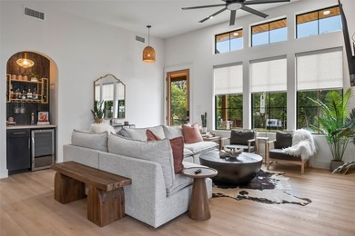Lake life done right! This 3 bedroom, 2 bathroom custom home at - photo 1