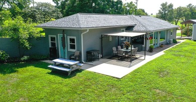 Turnkey lake home with lots to love! Find an updated three - photo 1