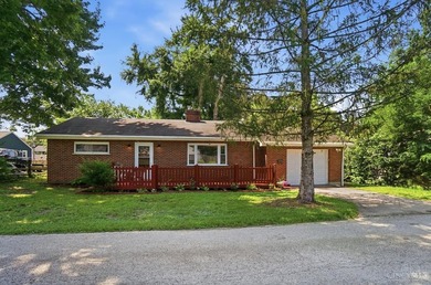 Welcome home to 417 Davis Ln. This well maintained brick ranch - photo 2