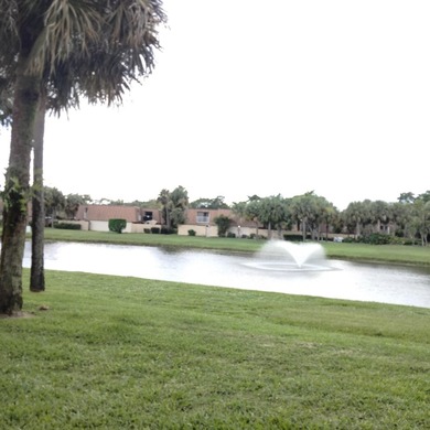 BEAUTIFUL 2BR/2.5BTH TOWNHOUSE W/ DIRECT LAKE VIEW. FULLY - photo 16