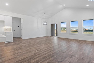 MLS# 287172 Discover the perfect blend of space, style, and - photo 7