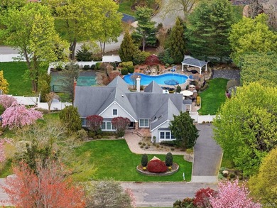 Welcome to this exceptional luxury residence in East Setauket - photo 3
