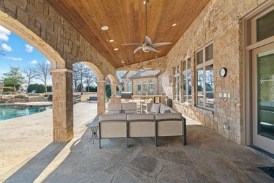 Privacy is everything in this exclusive 2-acre property located - photo 33