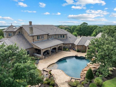 Privacy is everything in this exclusive 2-acre property located - photo 37