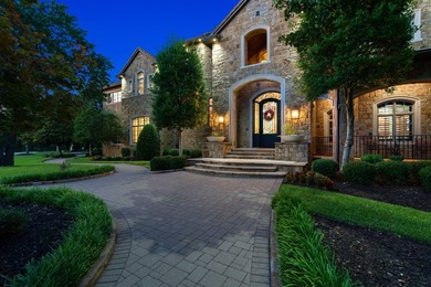 Privacy is everything in this exclusive 2-acre property located - photo 40