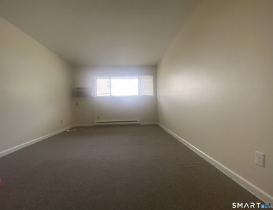 Ultra convenient location near Connecticut Ave, a short drive to - photo 4