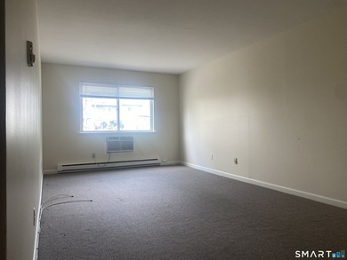 Ultra convenient location near Connecticut Ave, a short drive to - photo 6