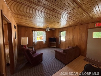 Eagles Nest is a two-bedroom cabin. Fully equipped kitchen - photo 6