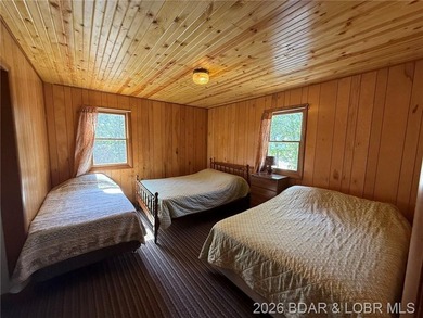 Eagles Nest is a two-bedroom cabin. Fully equipped kitchen - photo 9