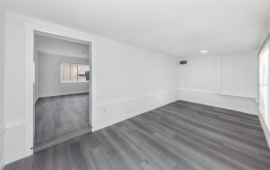 Virtually Staged. Welcome to this beautifully renovated - photo 10